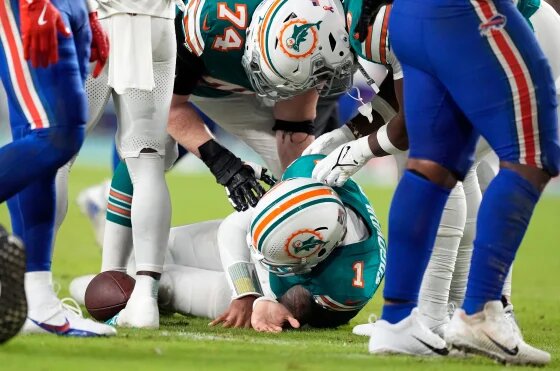 CBS Sport: Dolphins star player sustained “Serious” Injury during game against Bills.